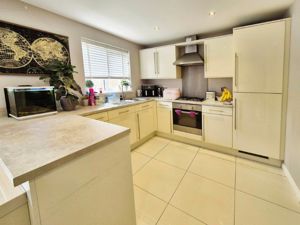 Photo 13- click for photo gallery